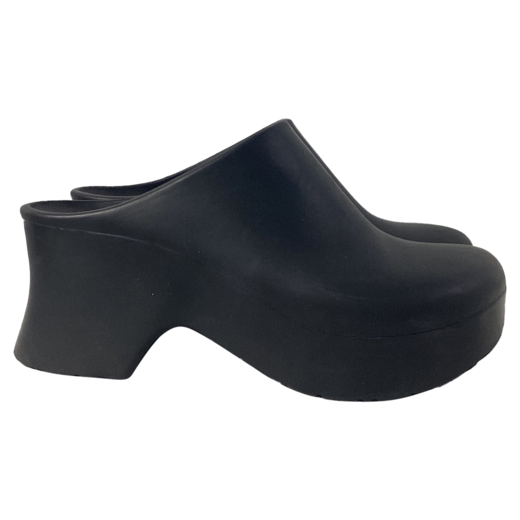 2604 Loewe Terra Foam Platform Clogs in Black Rubber