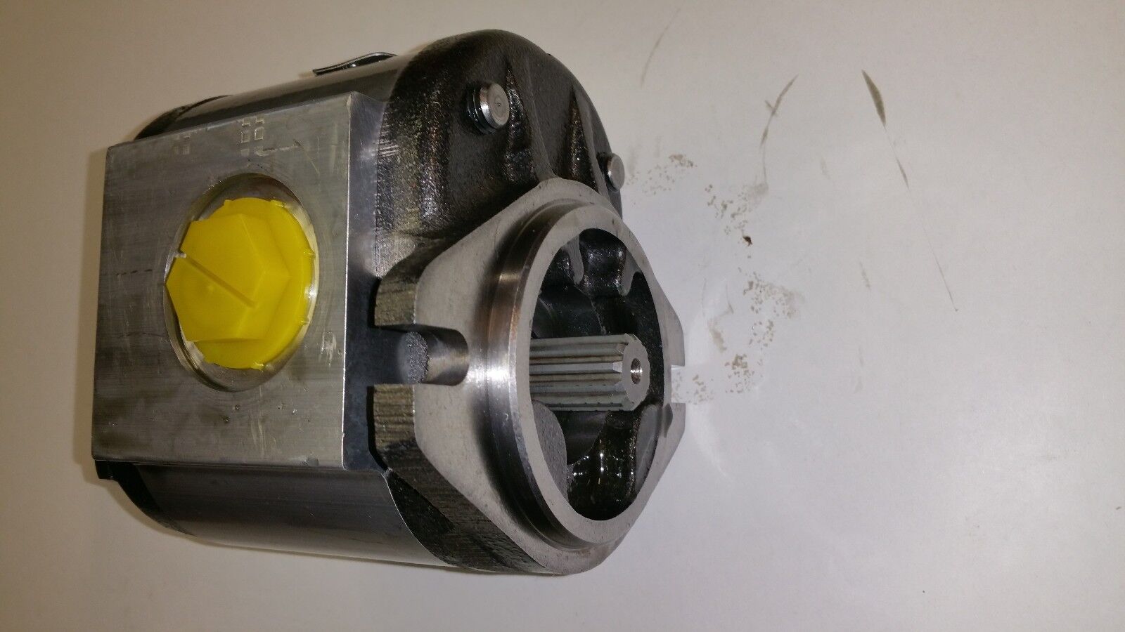 AFTERMARKET 6673911 New Hydraulic Gear Pump Bobcat T200, 863, 863 (G), 864, 873, 873 (G)