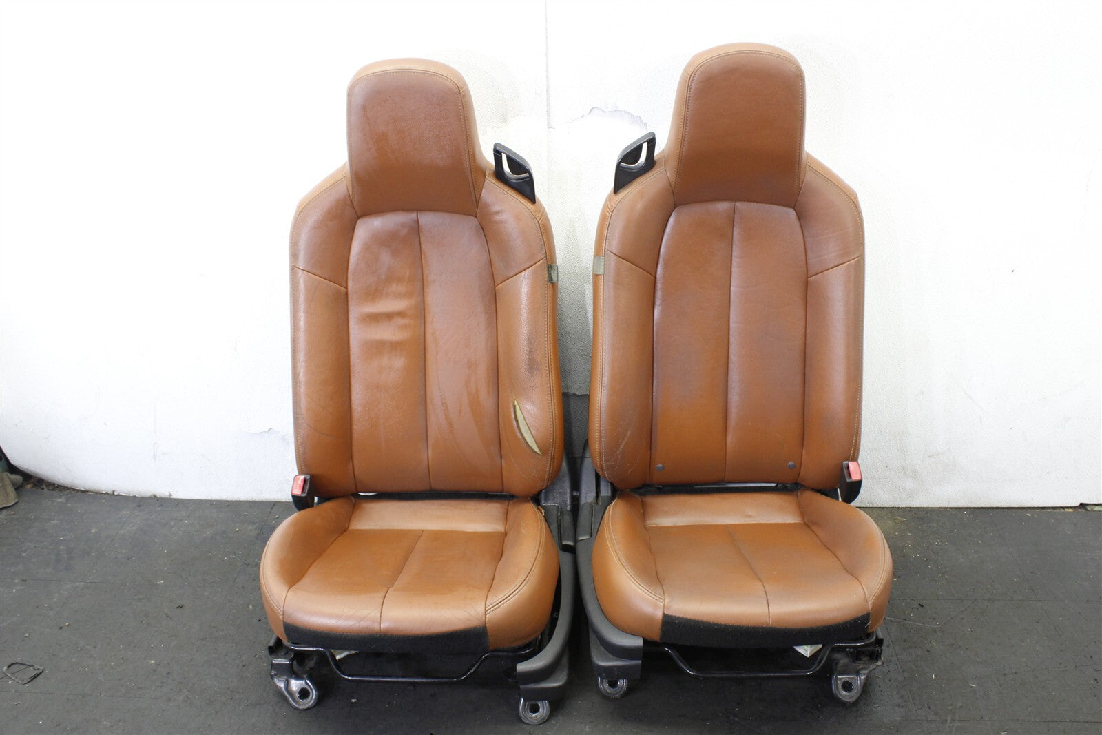 2006 Mazda Miata MX 5 Front Seat Set Seats 06 15