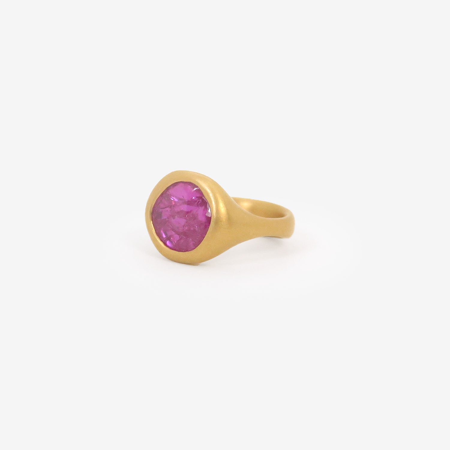 LOLA BROOKS 22K & RUBY PEBBLE CAST RING  3.57CT