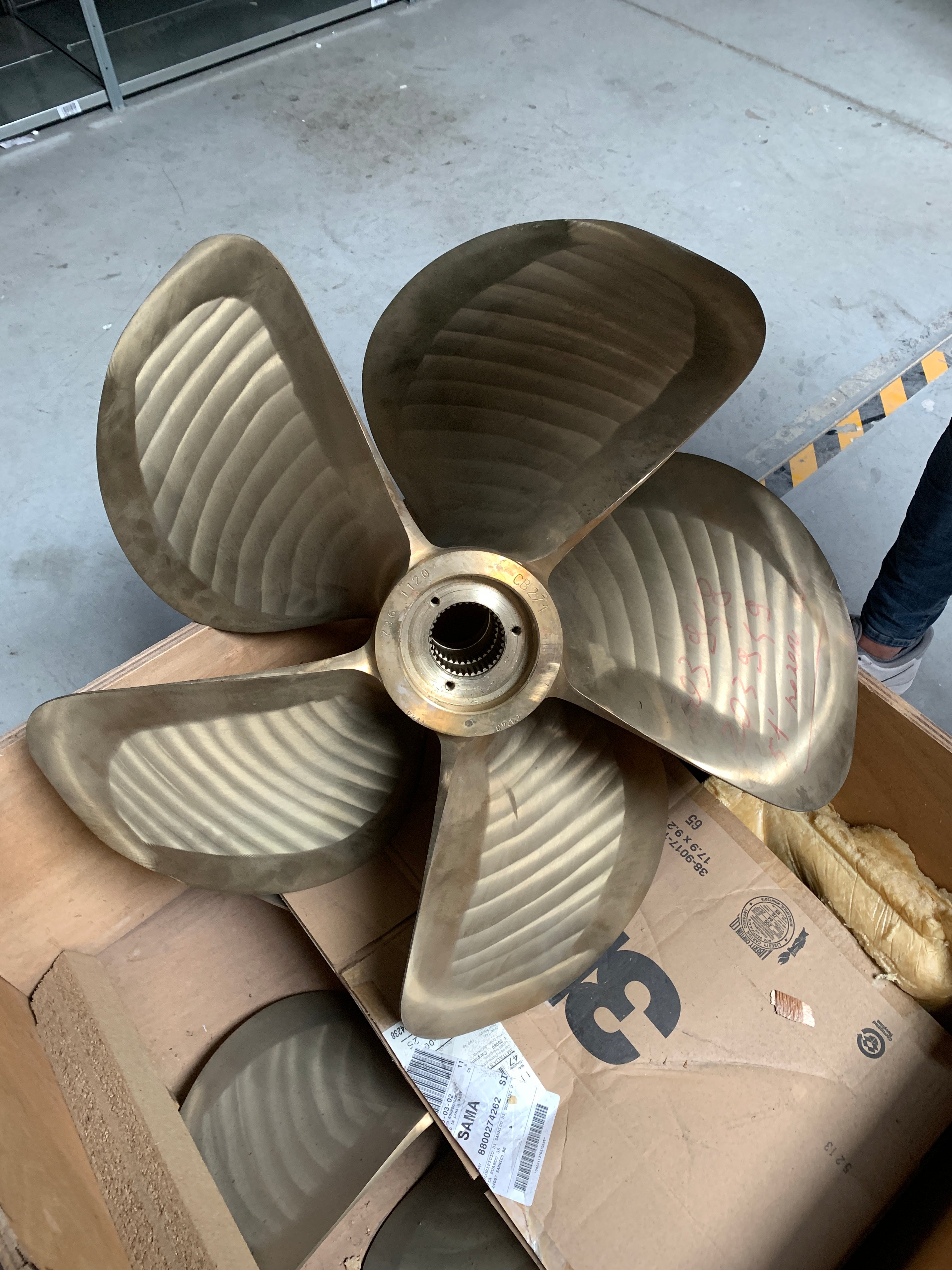 11111 VEEM bronze propeller 5 blads 29 x 43 inch links
