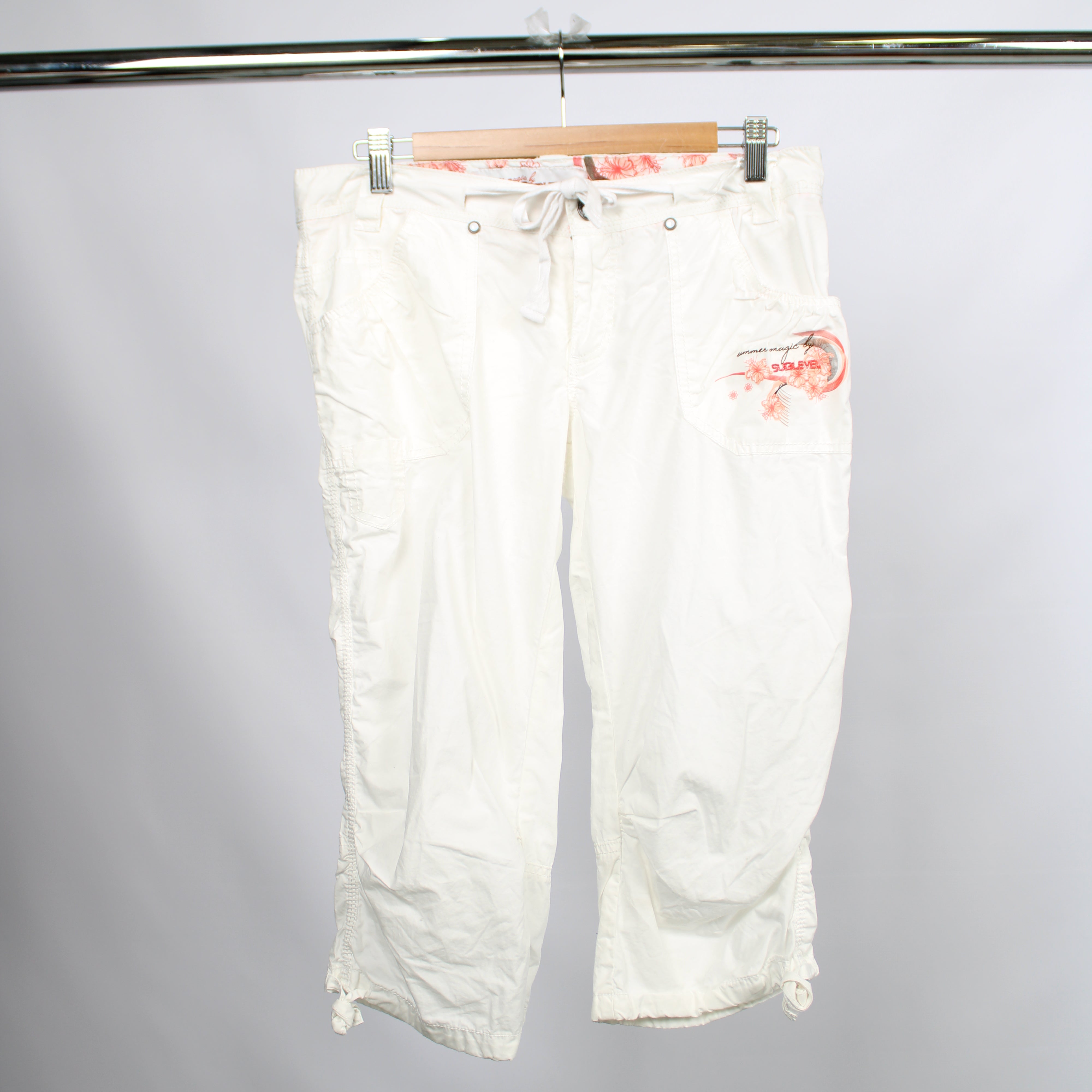 Sublevel Cream Cargo Shorts