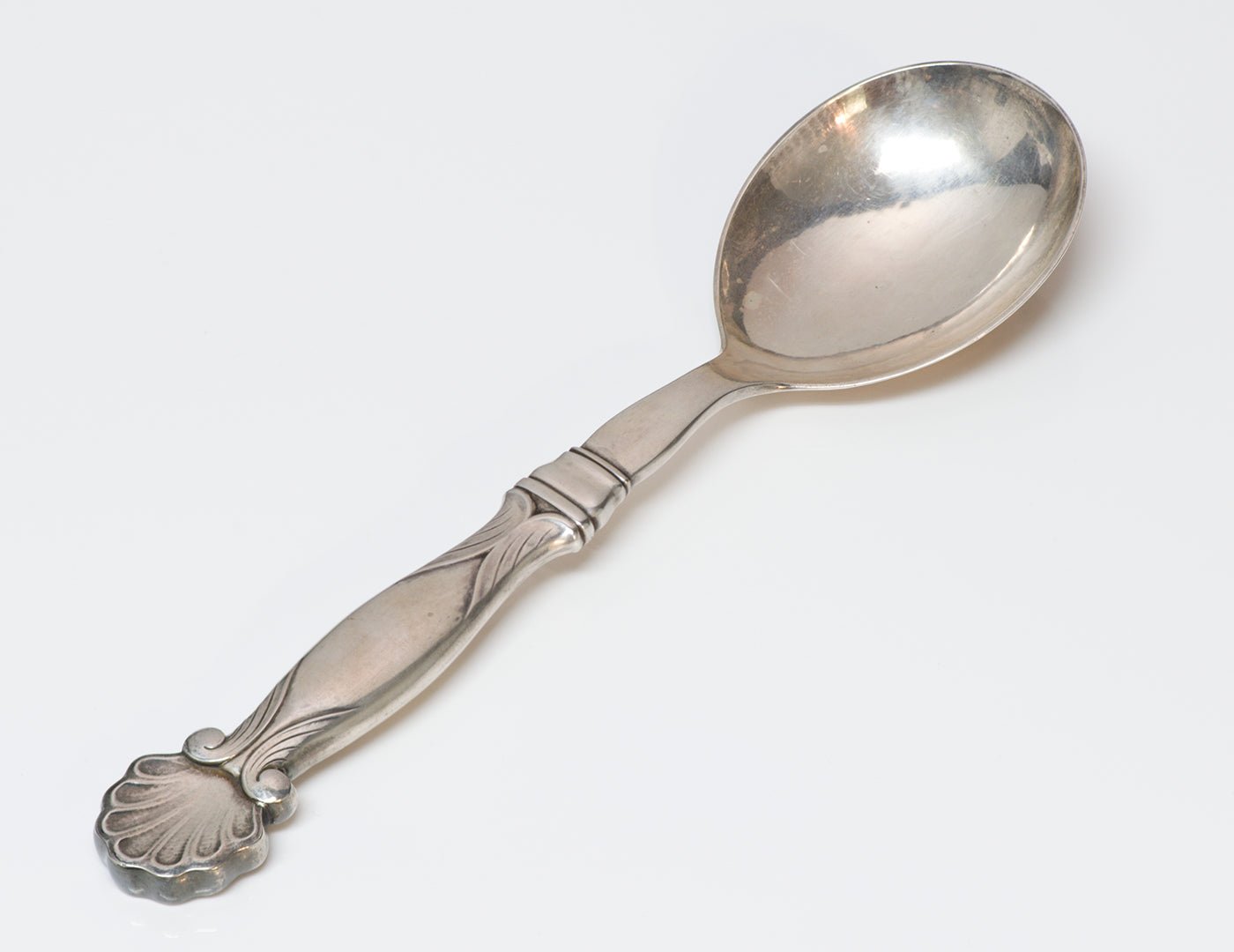 DSF ANTIQUE JEWELRY Georg Jensen Sterling Silver Shell Pattern Serving Spoon #102