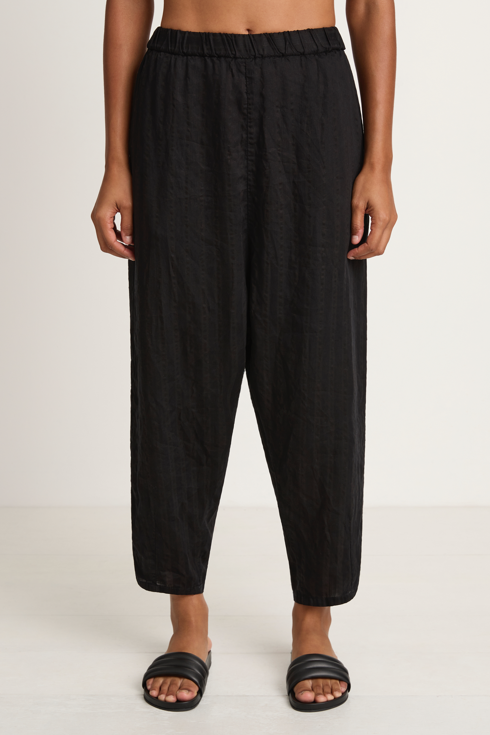 Pas De Calais Indigo Dobby Sarrouel Pants   Black