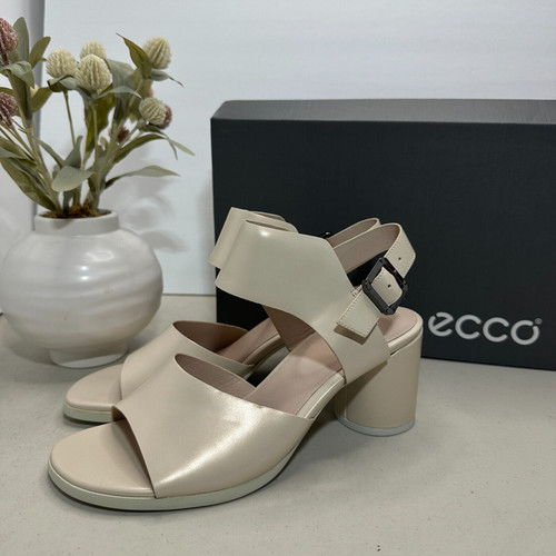Nuovo sandalo Ecco Shape tacco a blocco 65 vaniglia metallizzato 281313 donna 9 9 5 EU40 nuovo con etichette
