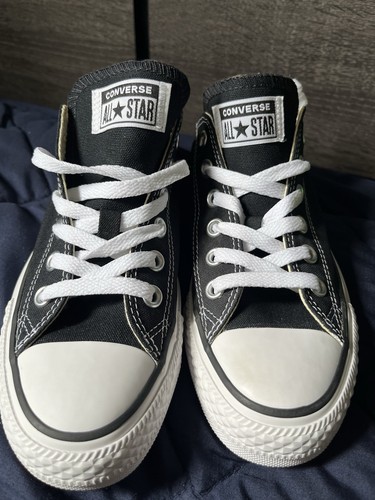 Converse Chuck Taylor All Star Black Low Top Shoes  Men Size 5   7 Women