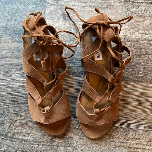 Steve Madden sandali stringati tacco a blocco scamosciati con cinturino