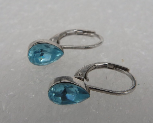 Nuovo Blonz Pedroni: Coppia di orecchini di design Swarovski Elements (116108)