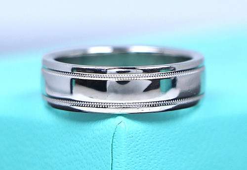 TIFFANY & CO. Fede Nuziale $2.950 Tiffany & Co Platino 6mm Doppio Milgrain Anniversario Anello