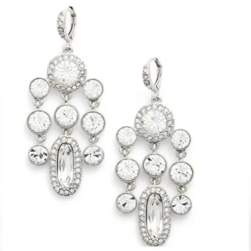 Orecchini Givenchy eleganti in argento con cristalli swarovski. Vendita al dettaglio 98€