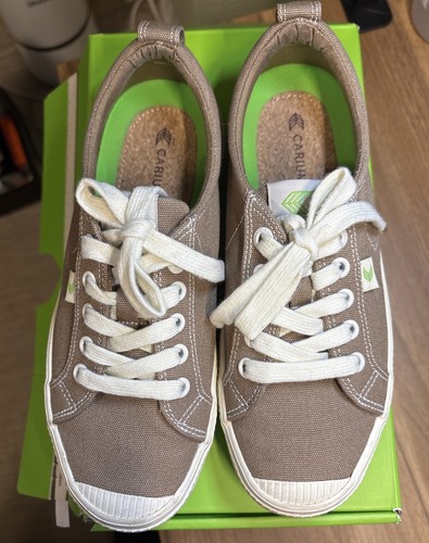 Cariuma OCA Low Burnt Sand Canvas Sneaker Size W 7  M 5.5 Mens Womens Shoes
