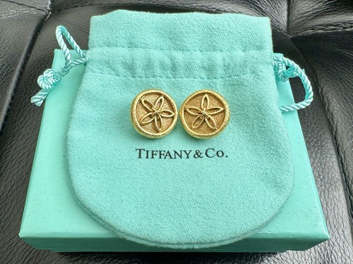 Tiffany & Co. Schlumberger 18K Yellow G Sand Dollar Button Clip Earrings
