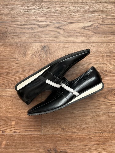 Scarpe da uomo Miu Miu in pelle con cinturino formale UK 9
