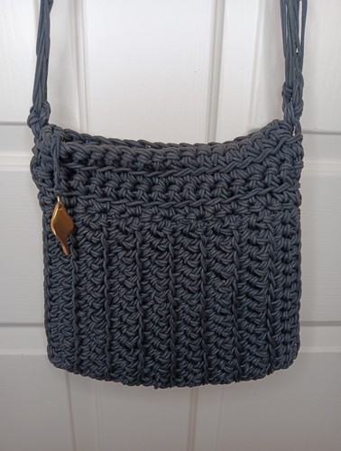 AWAY Vintage Americana By Sharif Leather Woven Crossbody Black Full Zip Pocket EUC