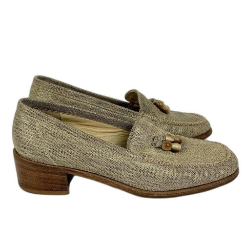STUART WEITZMAN STUART WIETZMAN Mocassini in pelle beige con tacco impilato in rilievo nappe con perline 6 B