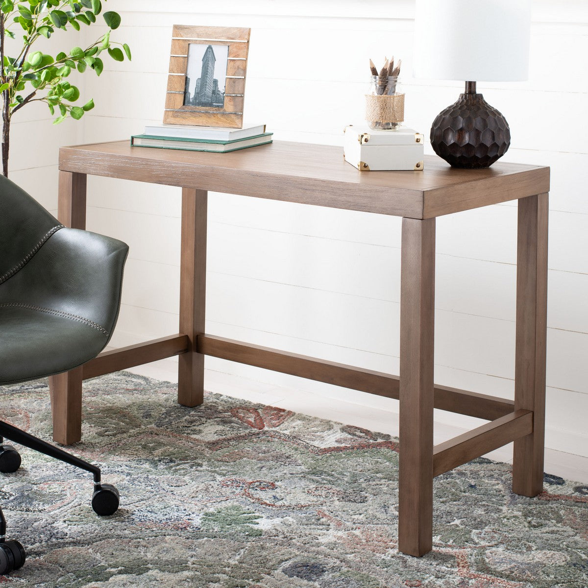 2346 Safavieh Graylyn Desk