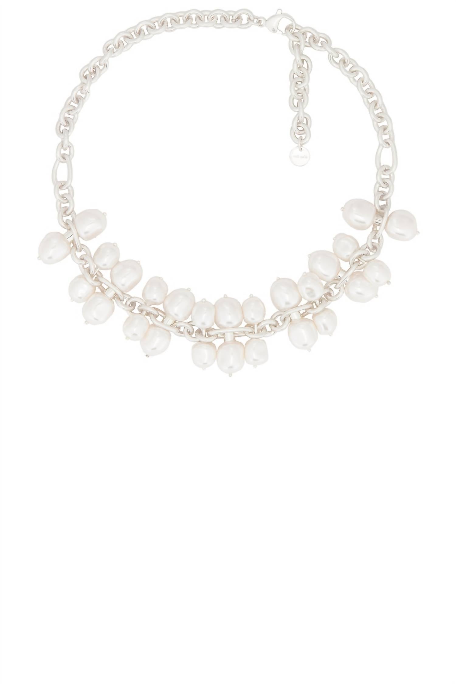 2244 Dolly Necklace In Pearl