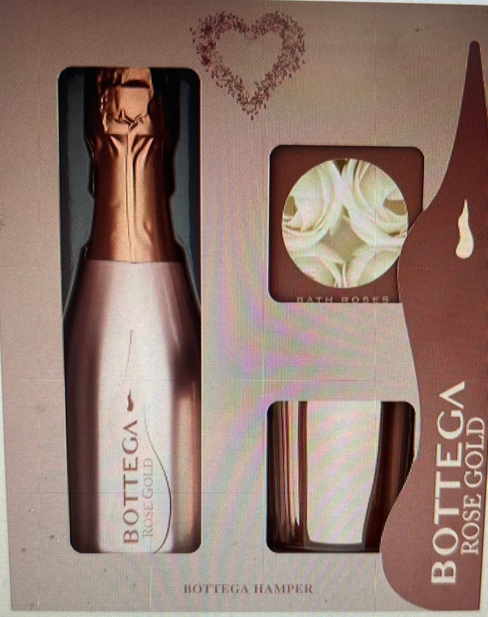 Bottega Rose Gold Pinot Nero 200ml, Scented Candle & Bath Roses 4 x 4g Gift Set