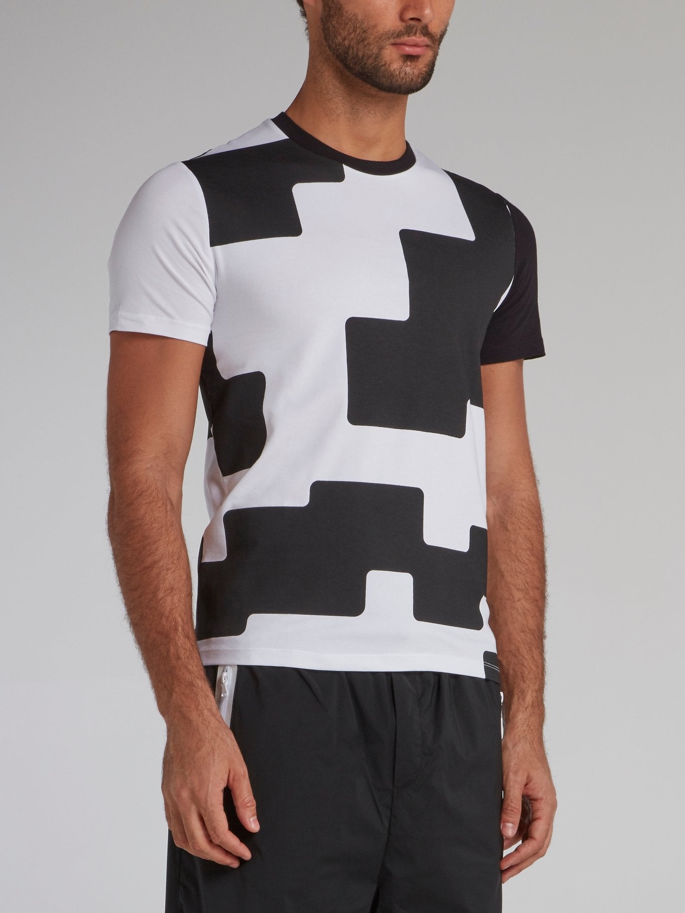 BIKKEMBERGS Two Tone Geometric T Shirt