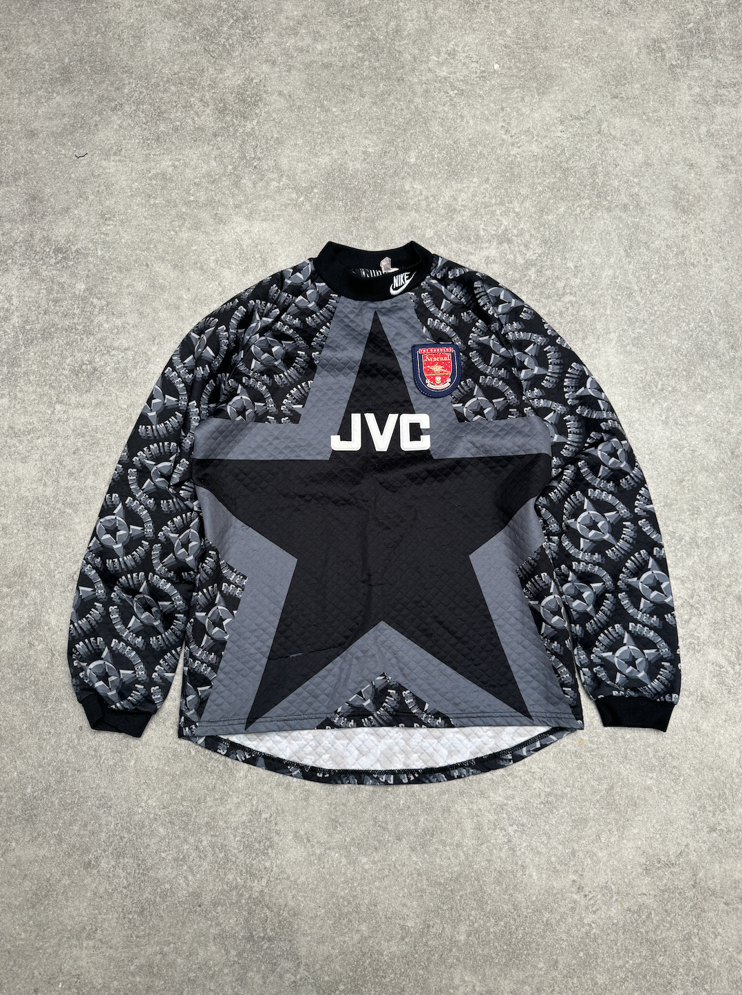 VINTAGE THREADS 1994 95 Arsenal JVC x Nike Goalkeeper Football Shirt