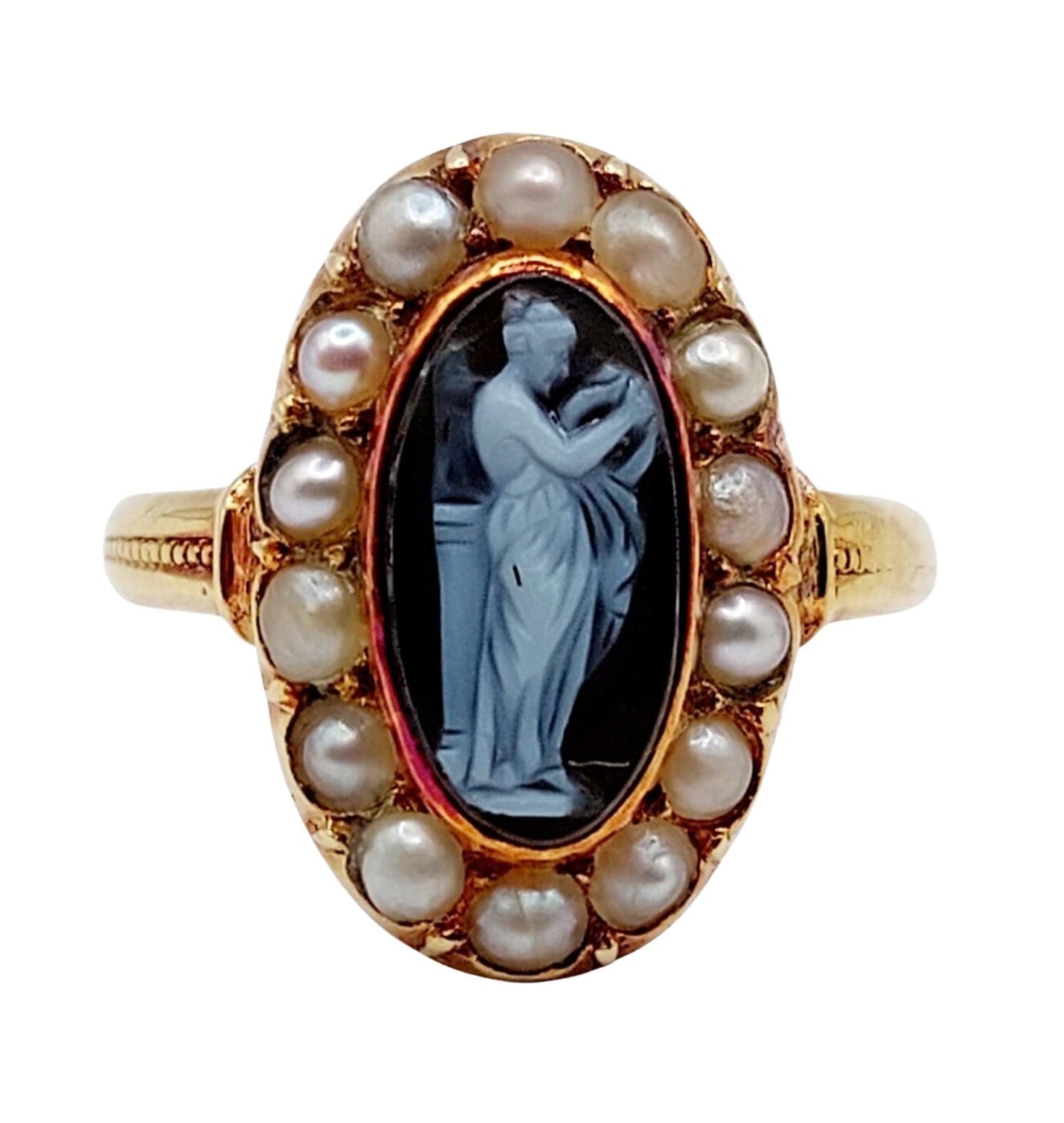 AUGUSTUS JEWELS Antique marquise ring in 18k yellow gold decorated with a cameo representing a young woman surrounded by pearls (circa 1900)