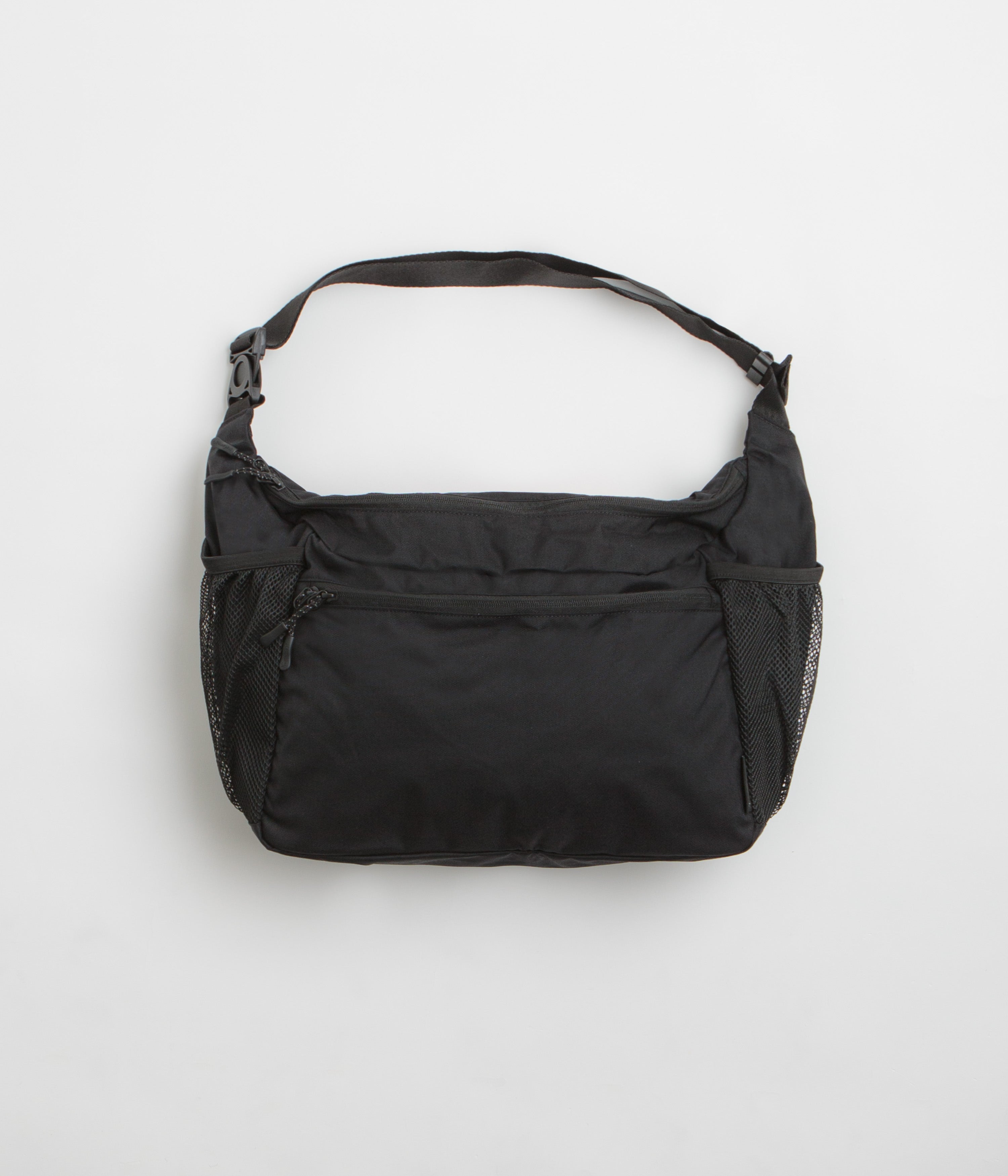 Snow Peak Everyday Use Middle Shoulder Bag   Black