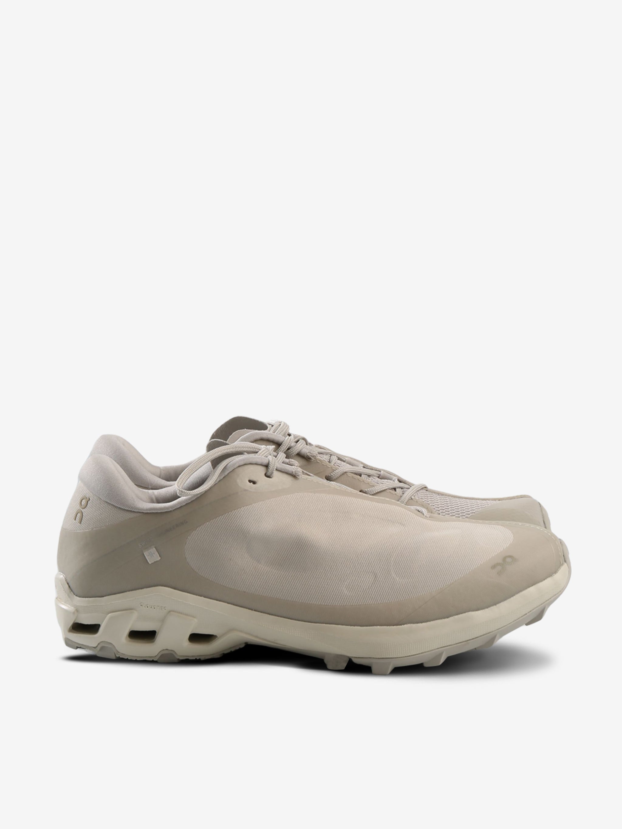 ON RUNNING X PAF   Women Cloudventure Peak Sneakers
