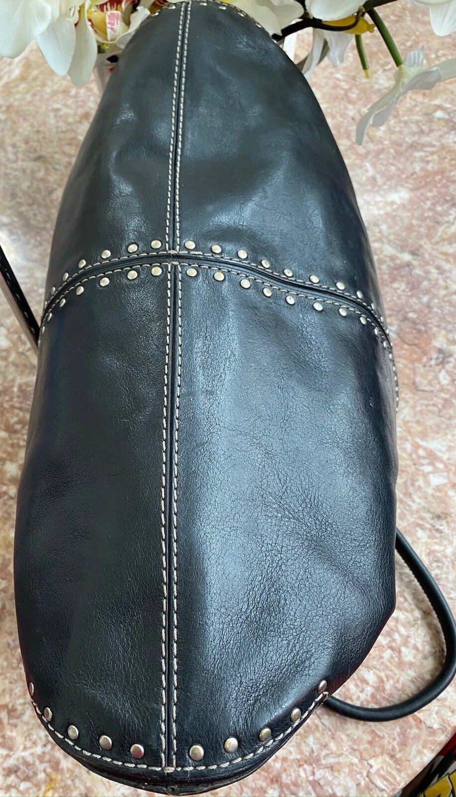 Borsa a tracolla Michael Kors Astor borchie in pelle nera grande anello tote in ottime condizioni $398
