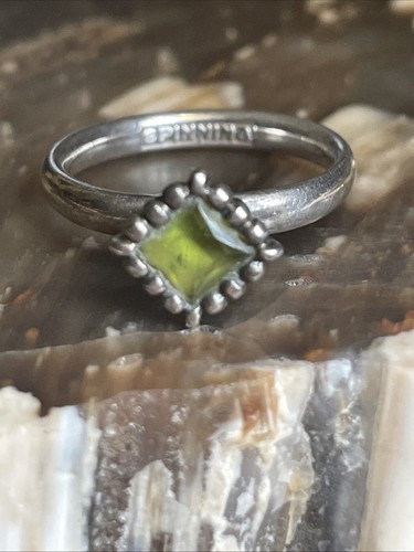 Peridot & Sterling Silver August Birthstone Ring Size 6.25