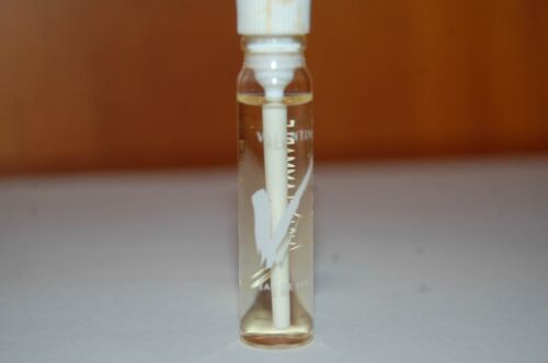 V by Valentino EDP for Women 1.5 ml Sample Size Rare