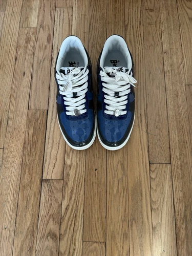 A BATHING APE (BAPE) A Bathing Ape Bape Sta Low navy low.No box Kind of usedS 9.5 menNot rep