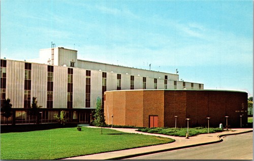 Postcard IL Lemont Argonne National Laboratory High Energy Physics Building
