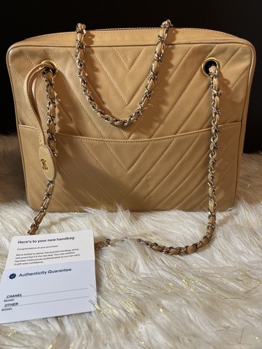 Borsa a tracolla CHANEL beige punto V logo CC pelle di agnello con card autenticità