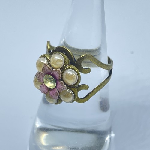 RING Lovely Michal Negrin Crystals Elegant flowers all size Made in Israel
