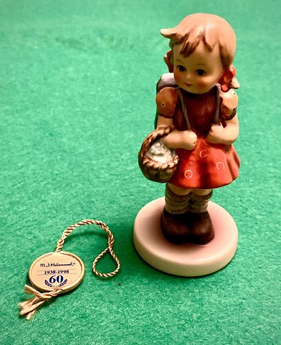 GOEBEL HUMMEL  W. GERMANY "SCHOOL GIRL" #81 2 0 TMK 5