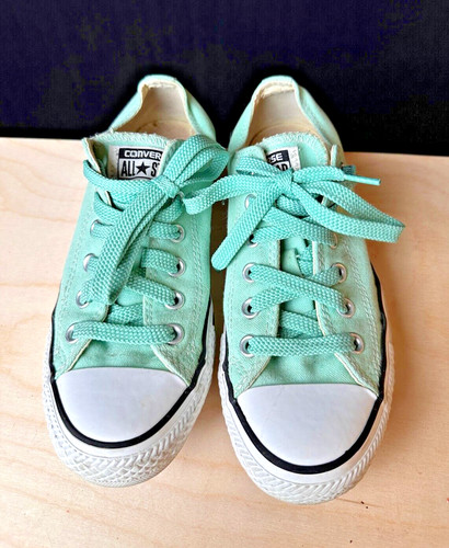 Size 8   Converse Chuck Taylor All Star Electric Aqua