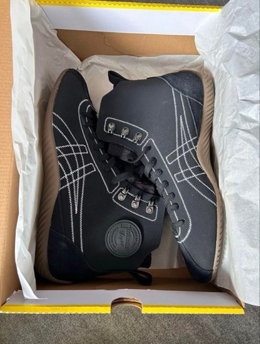 Great Condition Onitsuka Tiger Sclaw Black Sneakers US 9.5 From Japan