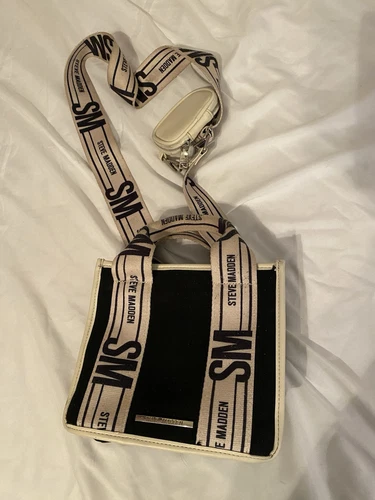 Steve Madden BWEBBER Canvas Tote Crossbody   Black White