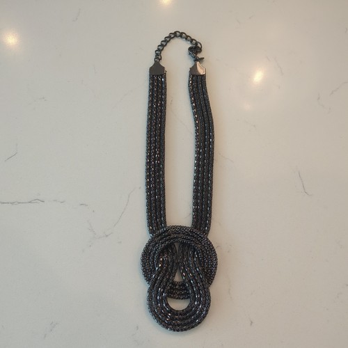 VETEMENTS Collana Express Perline Dichiarazione Moda Gunmetal Nodo Multifilo Artiglio Aragosta