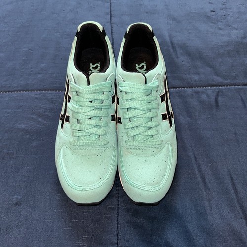 Size 8.5   ASICS Gel Lyte Speed Cockatoo