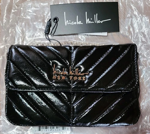 ESSENTIALS Nicole Miller Nior Black Chevron Crossbody Bag quilted With G Chain Strap