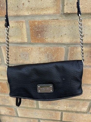 Mini borsa a tracolla Nine West Y2K nera vintage in ecopelle PU  stile brevettato
