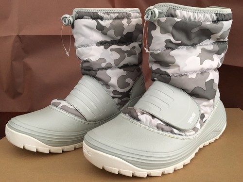 Teva Grey Camo Snow Boots Women’s 7