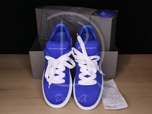 Alexander McQueens 'Velluto Blu' oversize (41)