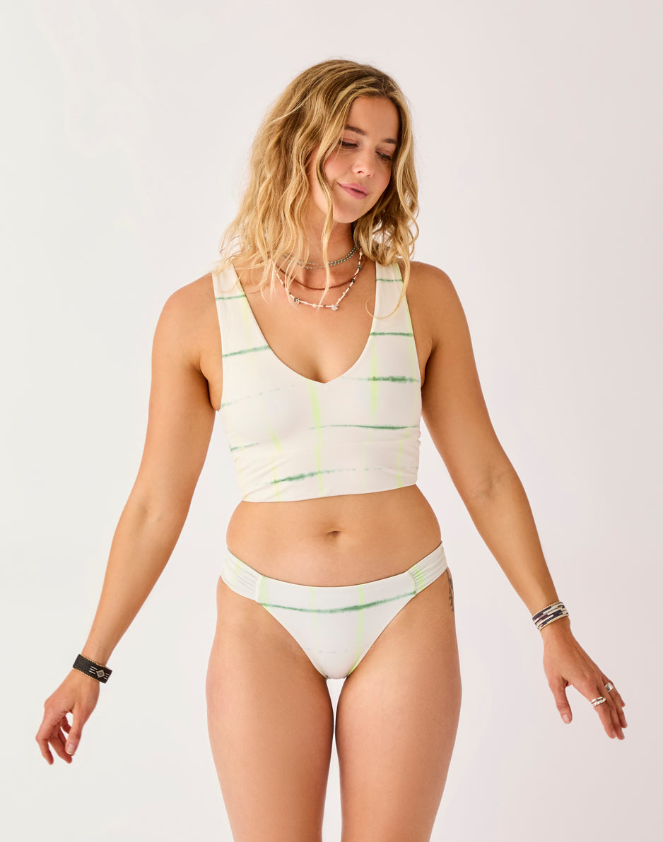 CARVE DESIGNS Cardiff Reversible Bottom: Aura Haze