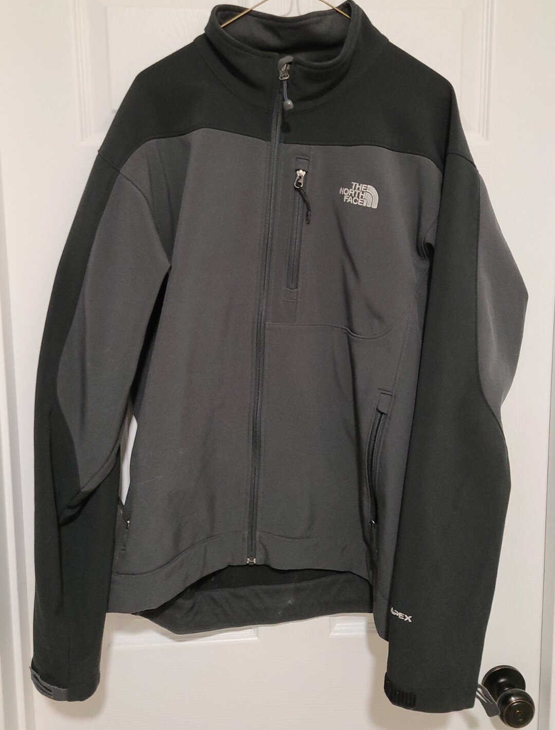 The North Face TNF APEX Black & Gray Jacket Men's Regular Size XL Small Stains