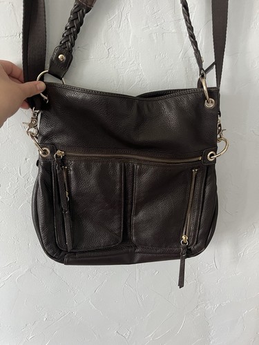 The Sak Dark Brown Leather Crossbody Bag Zip top Adjustable Strap Shoulder Strap