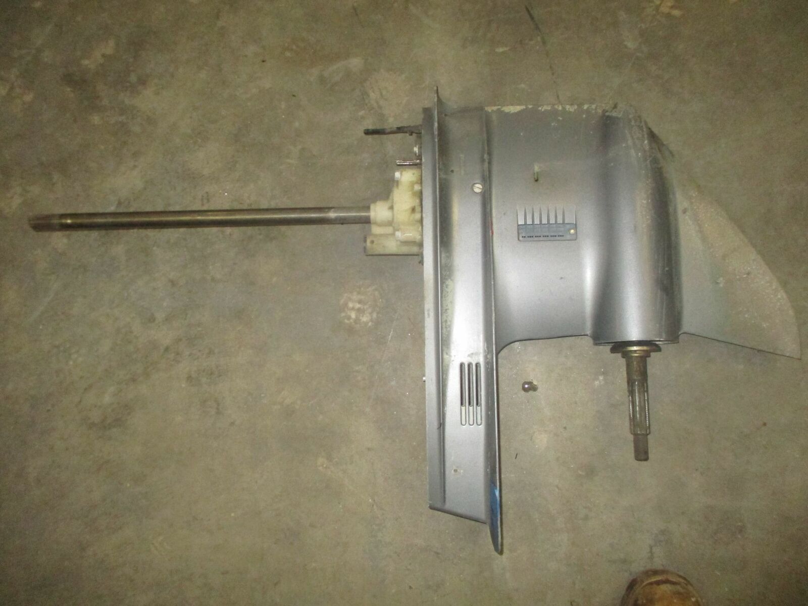 Yamaha outboard 115 130 hp 2 stroke 20" lower unit