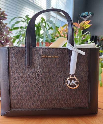 Borsa media Michael Kors SALLIE cioccolato.