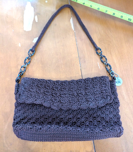 Borsa a tracolla The SAK marrone all'uncinetto borsa agata plastica catena tracolla